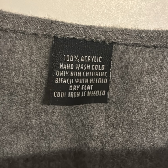 Fraas Trim Ruana - Picture 4 of 4